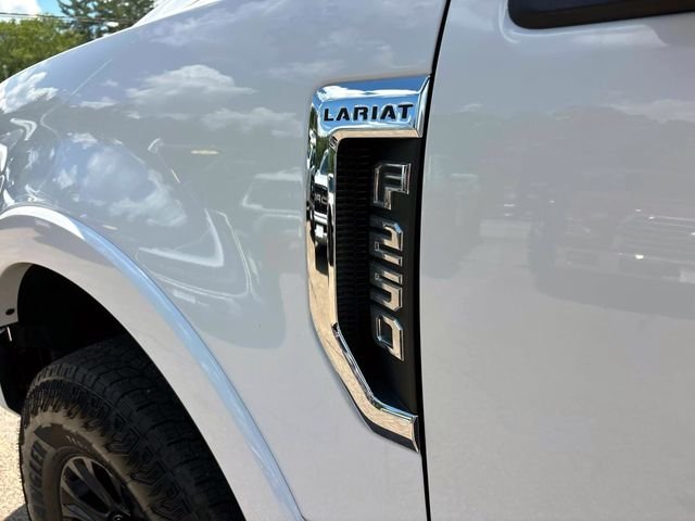 Used 2022 White Ford Lariat image 12