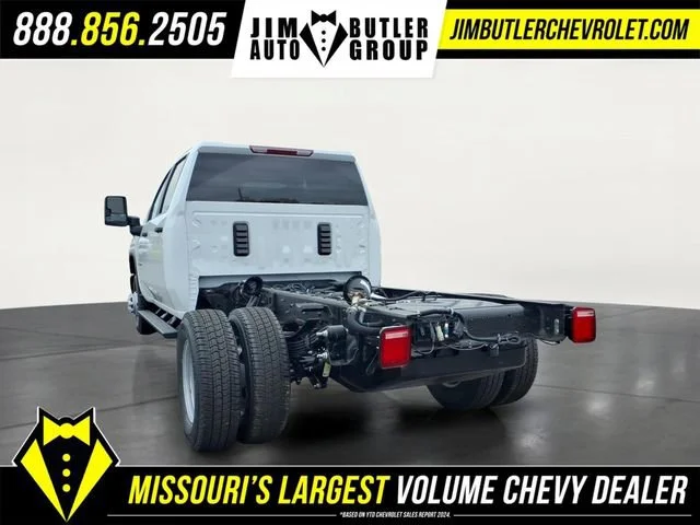 New 2026 Summit White Chevrolet Work Truck image 2