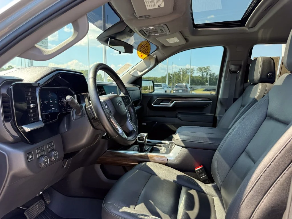 Used 2026 Gray Chevrolet LT Trail Boss image 4