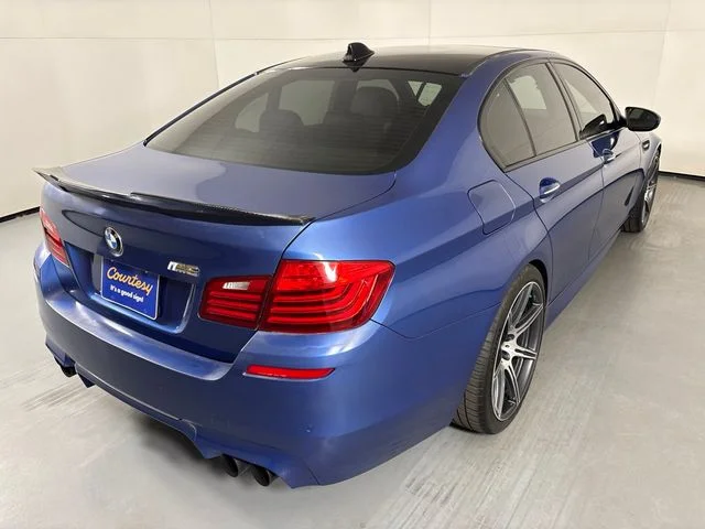 Used 2014 Blue BMW Base image 8