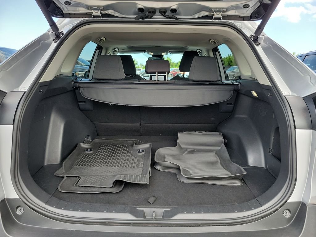 Used 2025 Silver Toyota XLE image 8