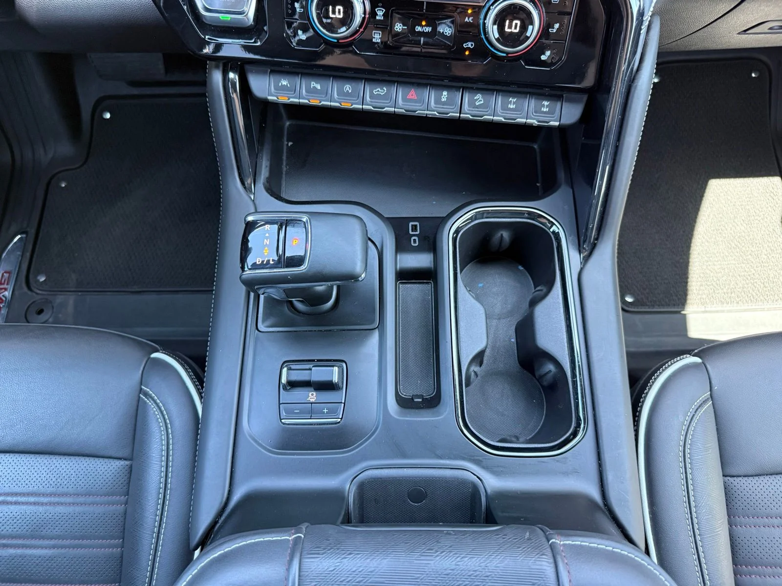 Used 2024 Silver GMC AT4X image 31