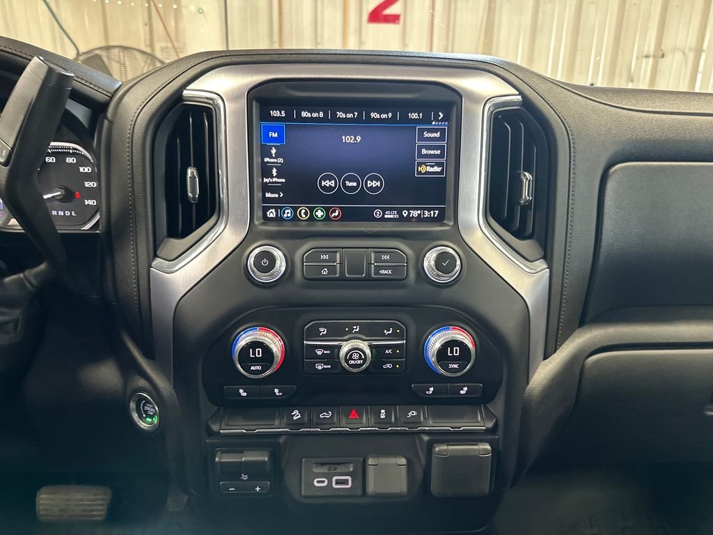 Used 2020 White GMC SLT image 19