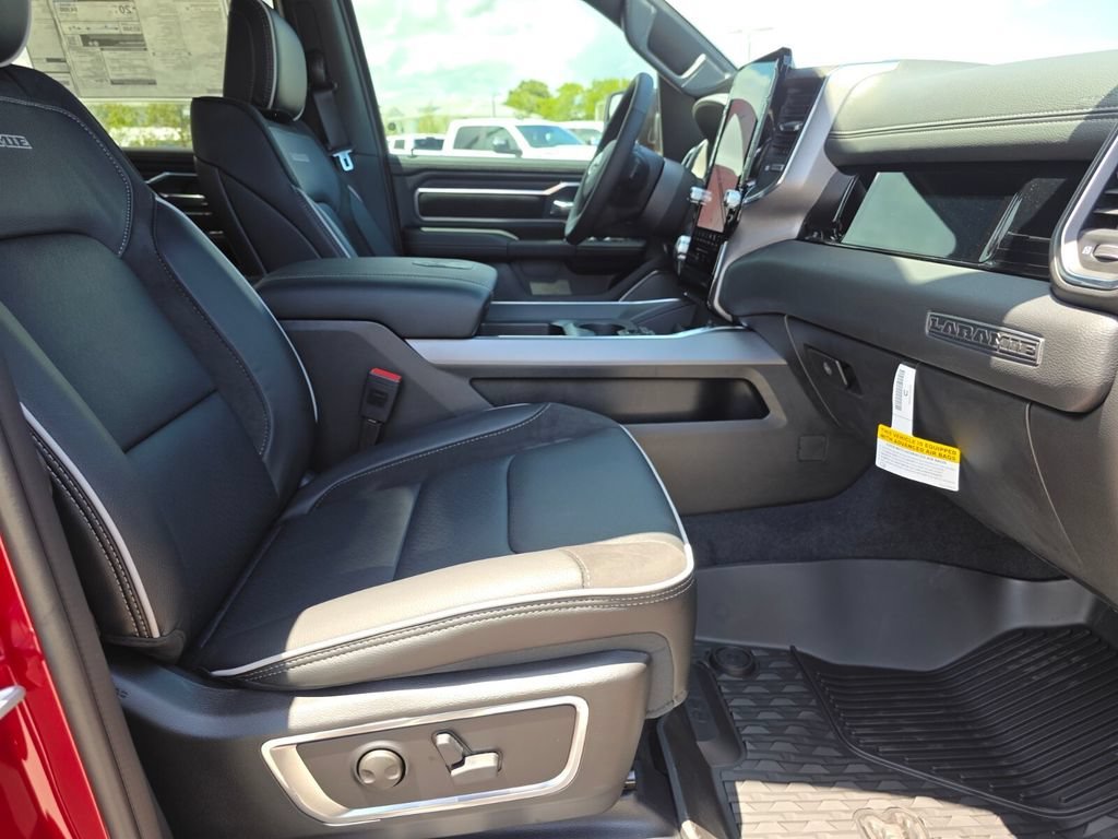 New 2026 Molten Red Pearl-Coat Exterior Paint RAM Laramie image 15