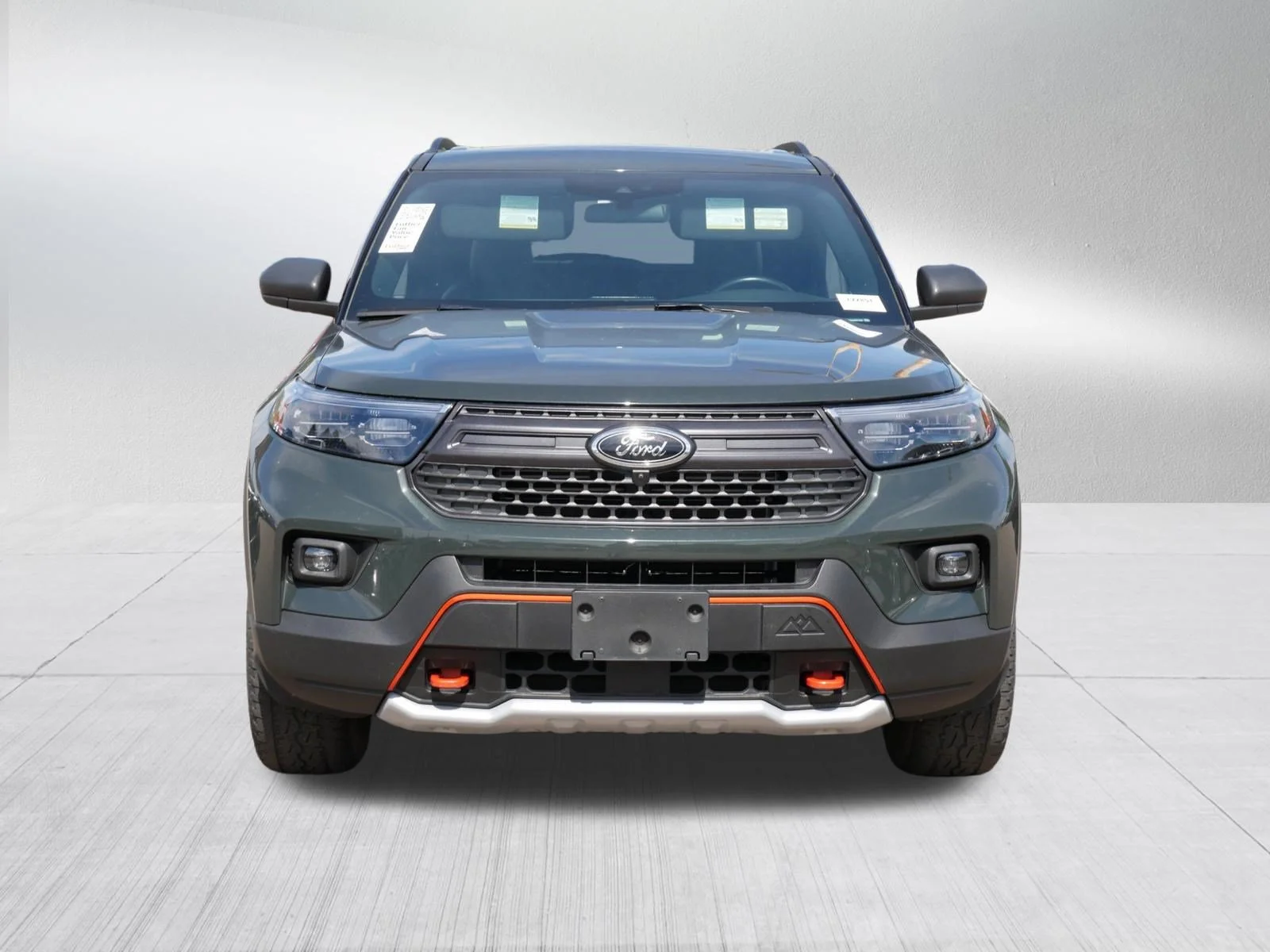 Used 2022 Gray Ford Timberline image 2