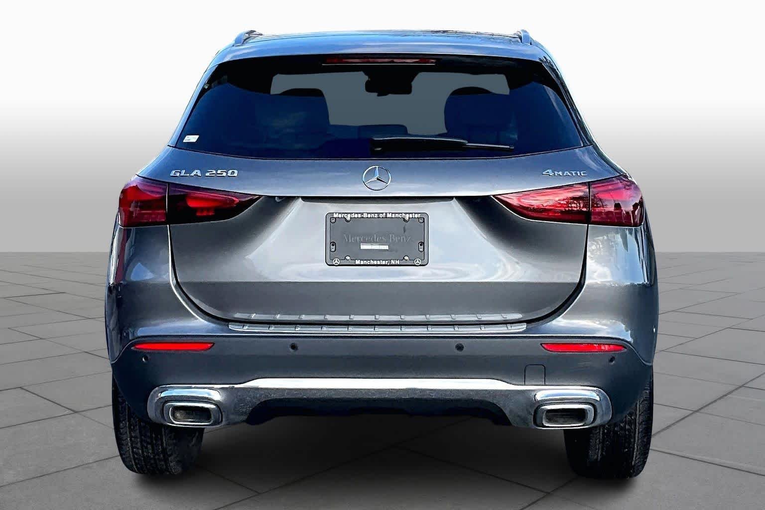 New 2026 Mountain Grey Metallic Mercedes-Benz GLA 250 image 5