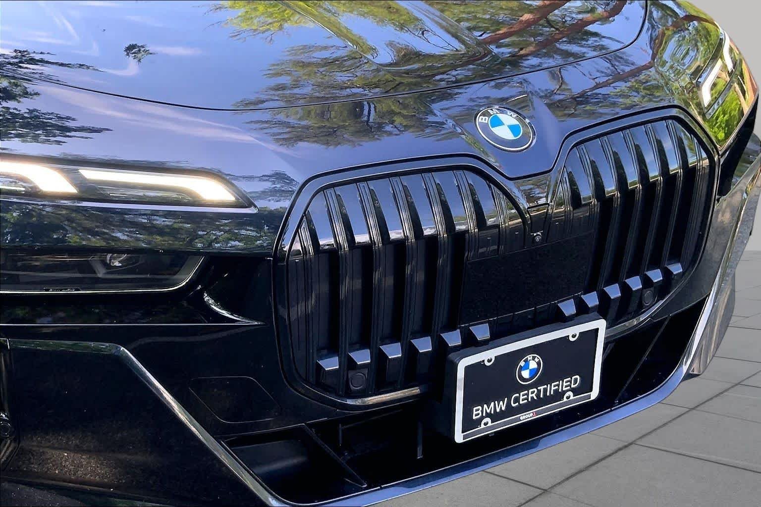 Certified Used 2023 Carbon Black Metallic BMW 740i image 29