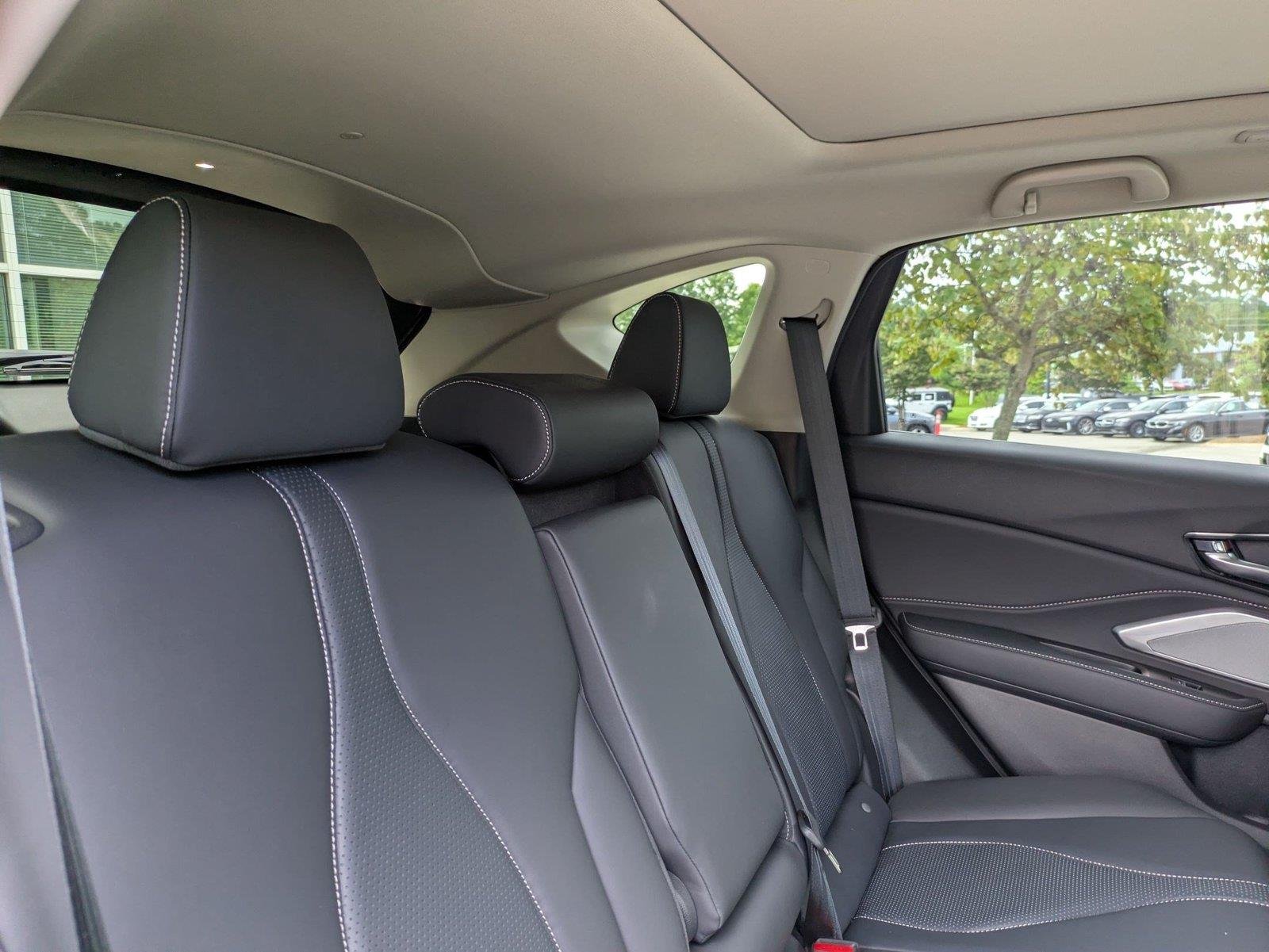 Used 2023 Platinum White Pearl Acura w/Technology Package image 28