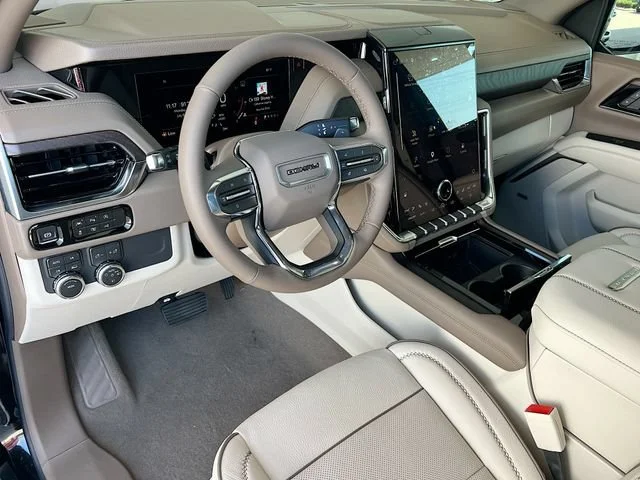 2026 GMC Yukon XL Denali - Photo 6