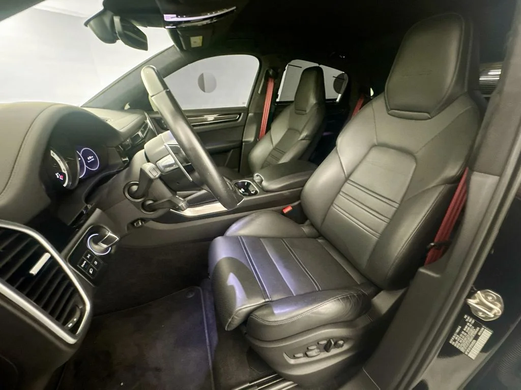 Used 2023 Black Porsche Turbo image 20