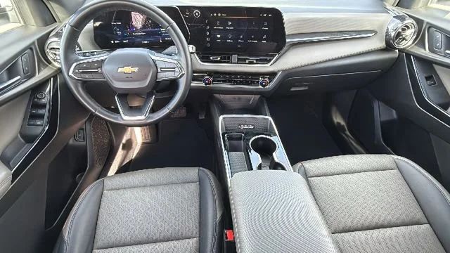 2025 Chevrolet Equinox LT - Photo 26