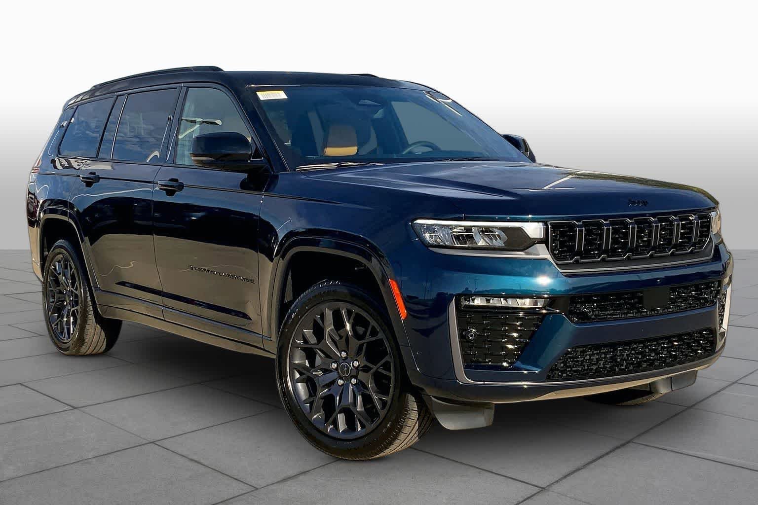 New 2027 Fathom Blue Pearl-Coat Paint Jeep Summit image 2