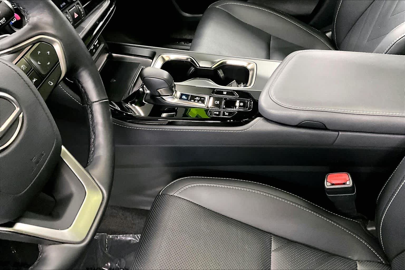 2026 Lexus NX Hybrid 350h - Photo 16