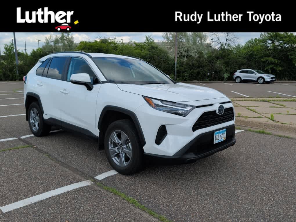 Used 2022 White Toyota Hybrid XLE image 1