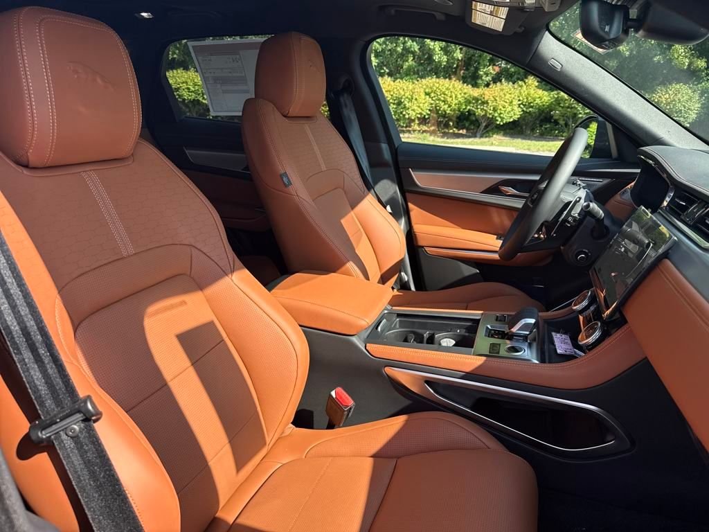 2026 Jaguar F-Pace R-Dynamic S - Photo 16