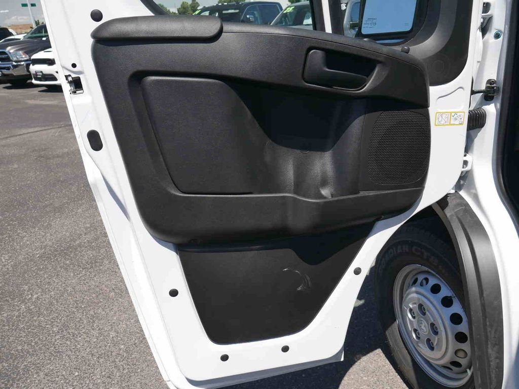 New 2026 Bright White Clear-Coat Exterior Paint RAM  image 21