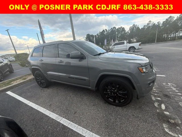Used 2020 Gray Jeep Altitude image 2