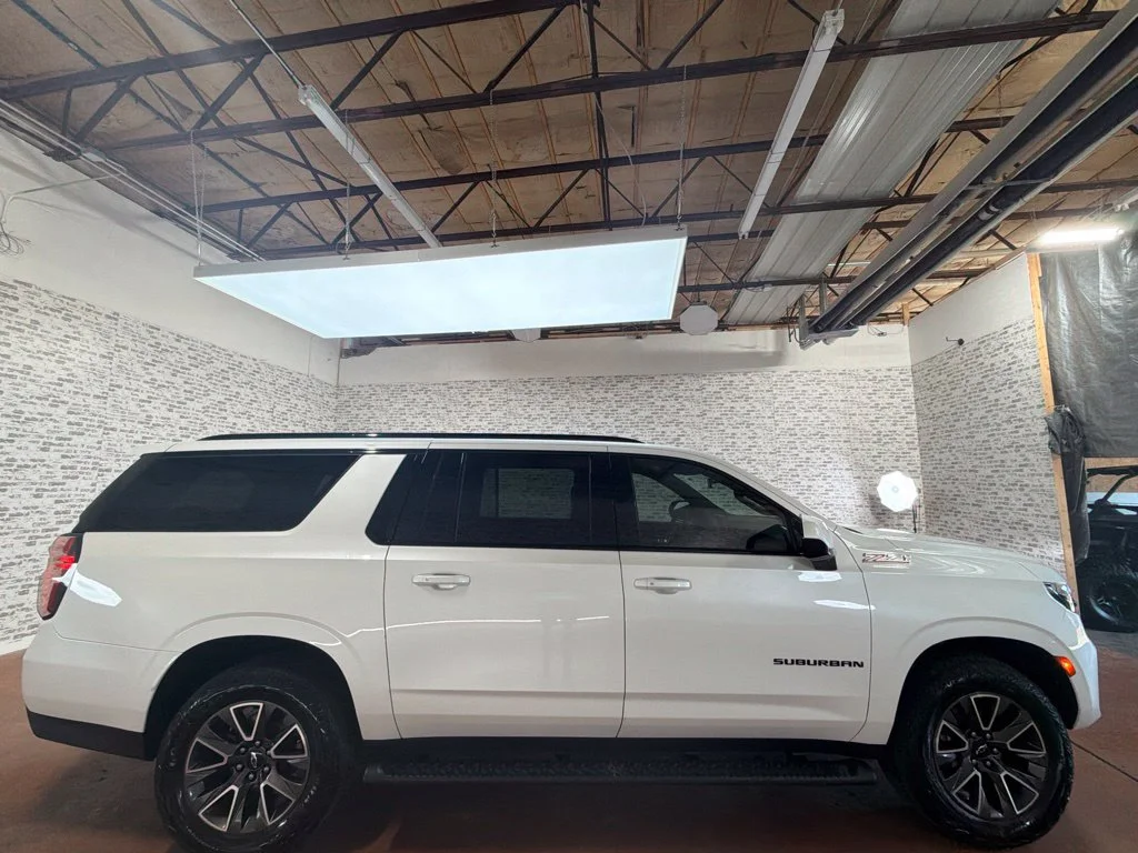 Used 2023 Iridescent Pearl Tricoat Chevrolet Z71 image 8