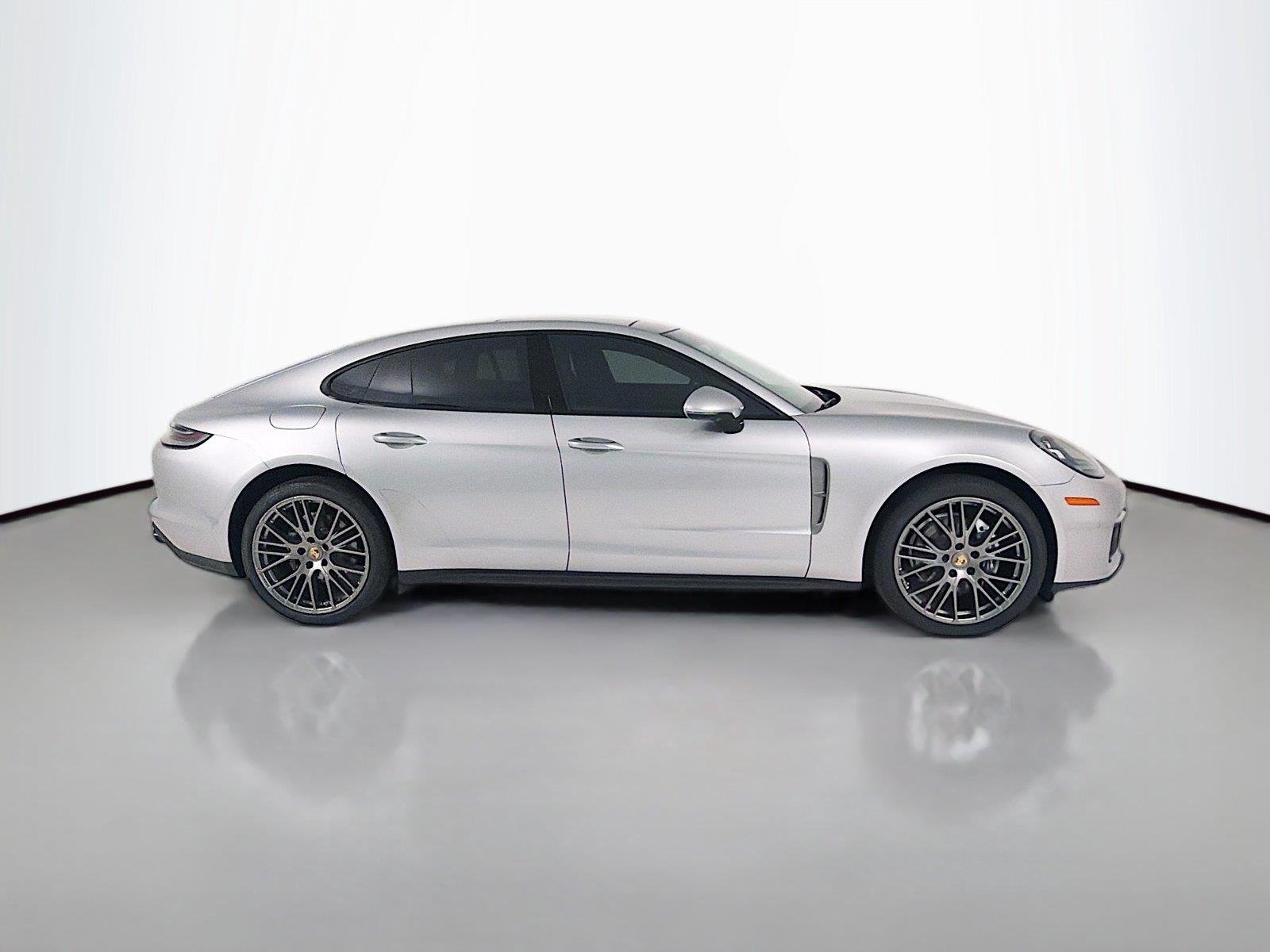 Used 2023 GT Silver Metallic Porsche Platinum Edition image 29