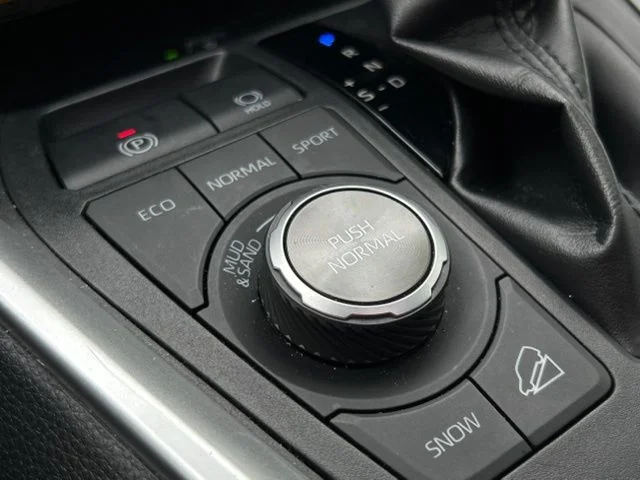 Used 2019 Silver Sky Metallic Toyota Limited image 48