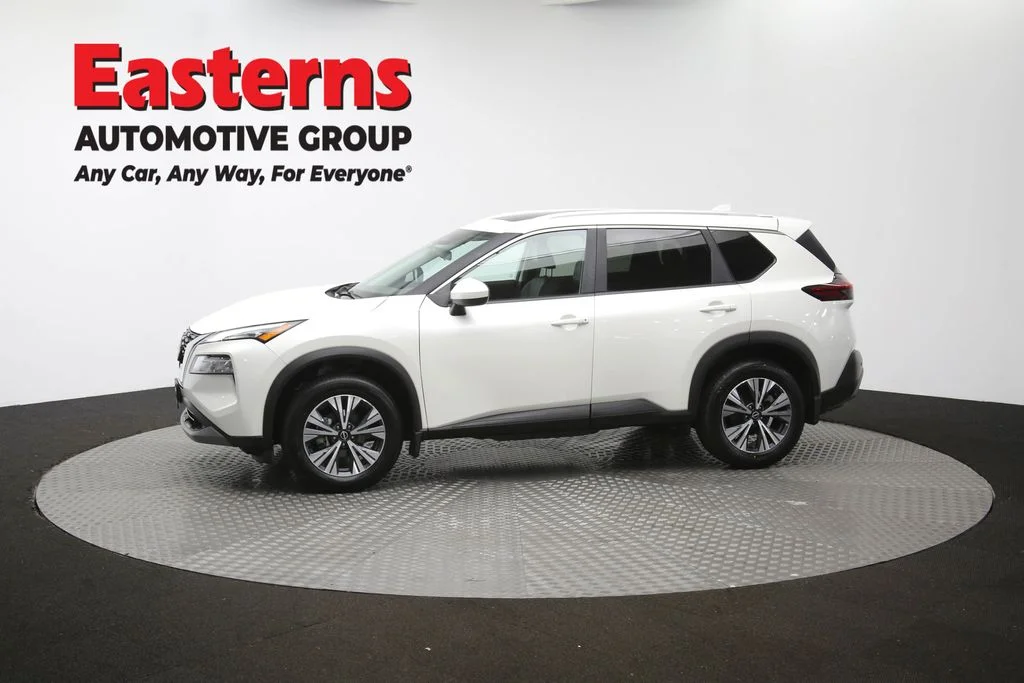 Used 2023 White Nissan SV image 59