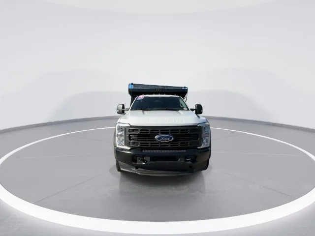 Used 2025 White Ford XL image 2