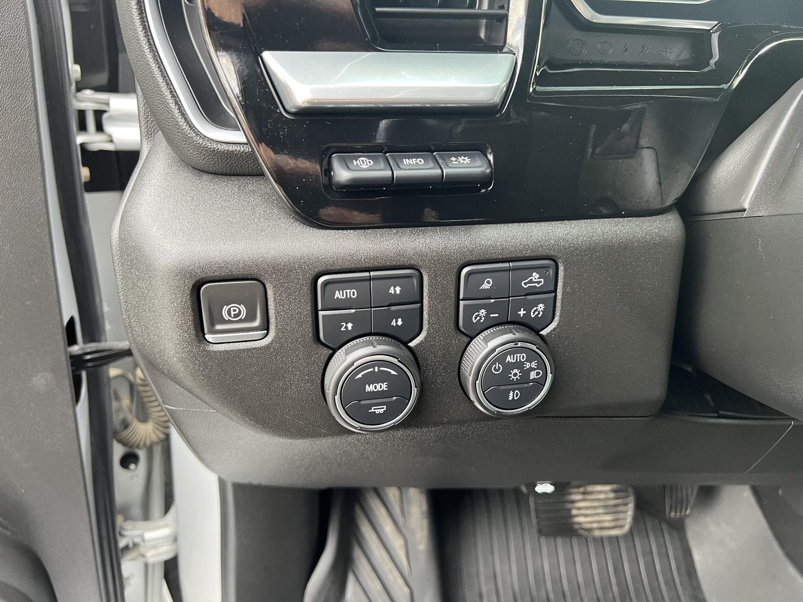 2022 Chevrolet Silverado 1500 LTZ - Photo 18