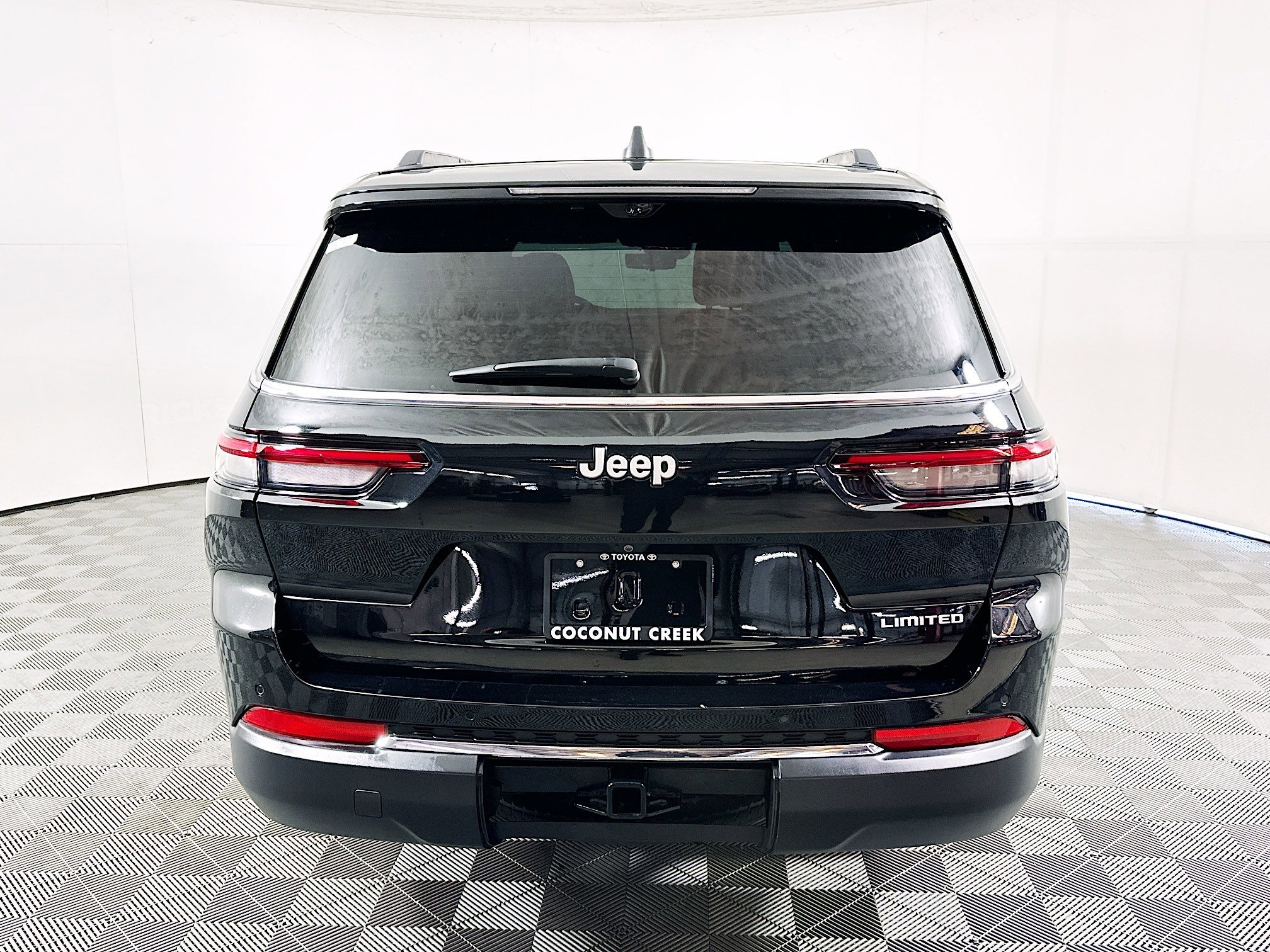 2025 Jeep Grand thumbnail 6
