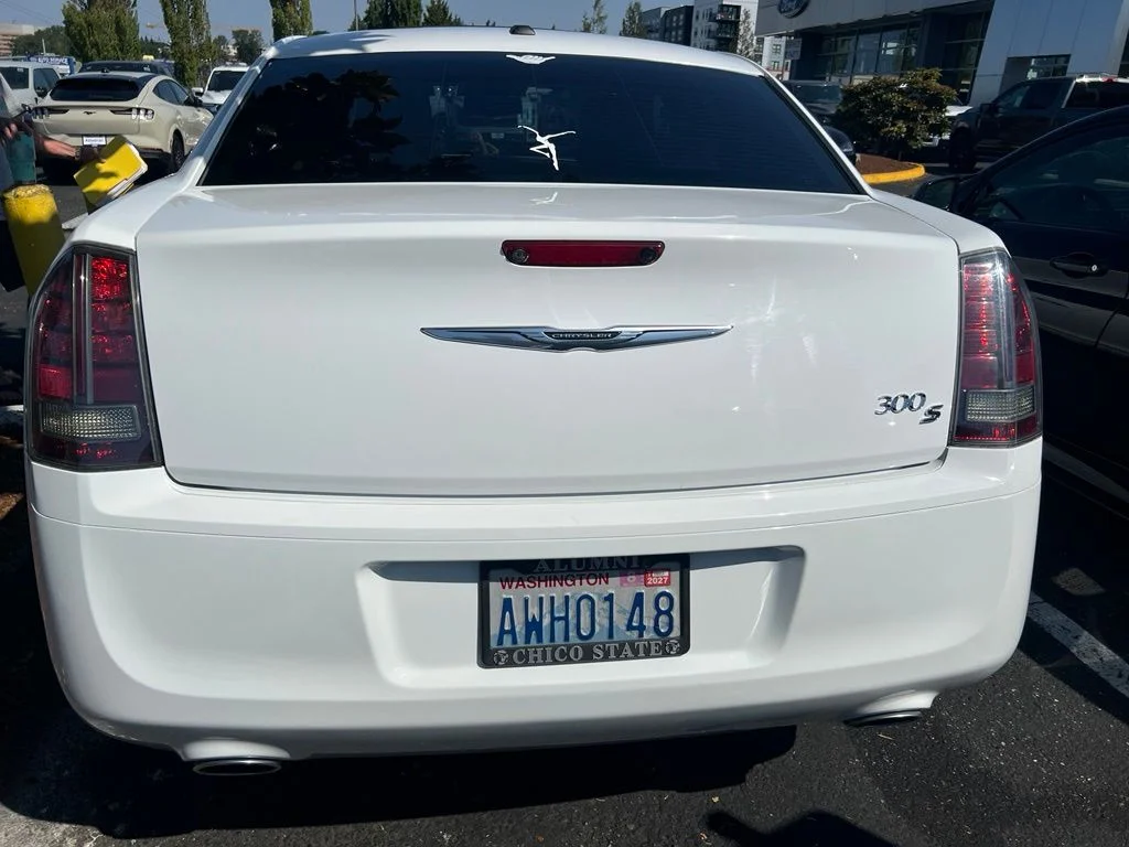 Used 2014 Bright White Clearcoat Chrysler S image 6