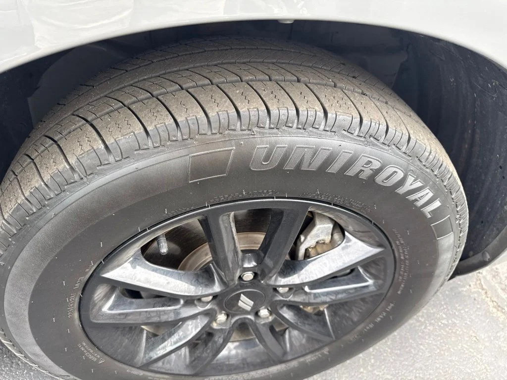 Used 2020 Gray Dodge SE image 31