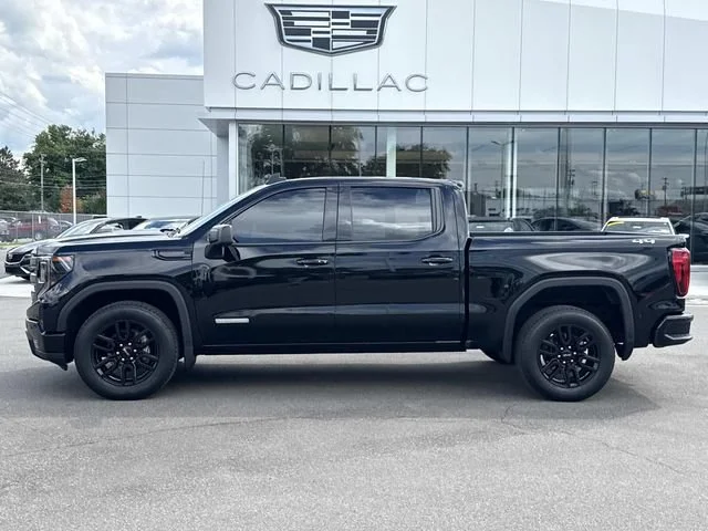 Used 2024 Onyx Black GMC Elevation image 12