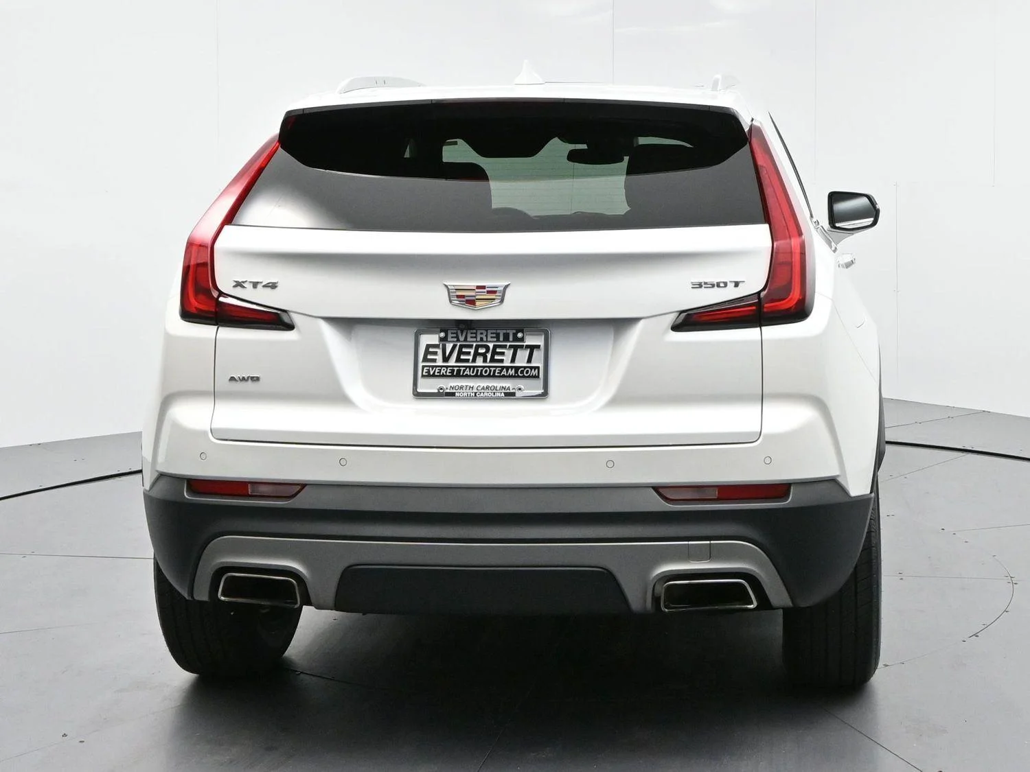 Used 2023 Crystal White Tricoat Cadillac Premium Luxury image 6