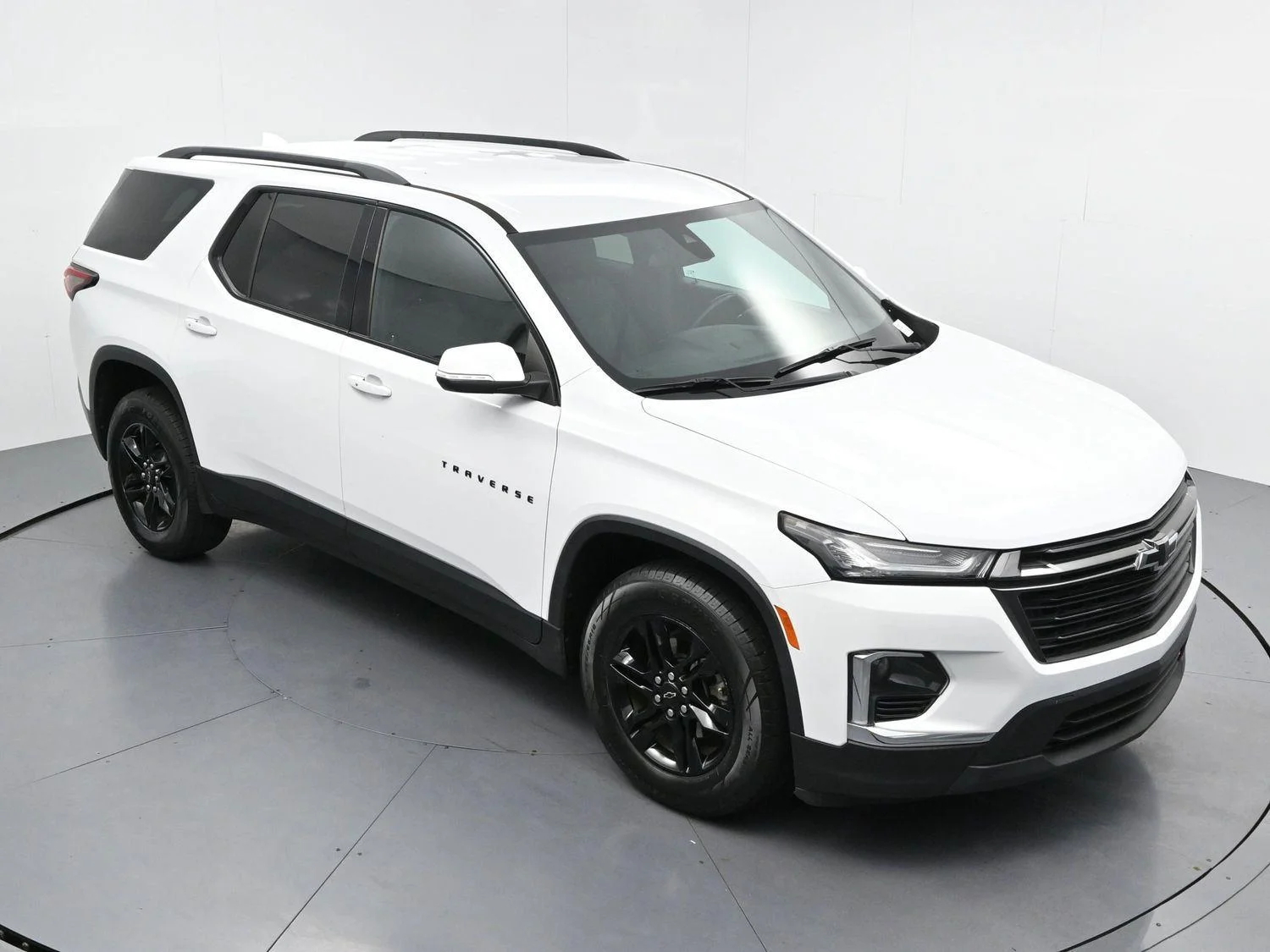 Used 2023 Summit White Chevrolet LT Cloth image 41
