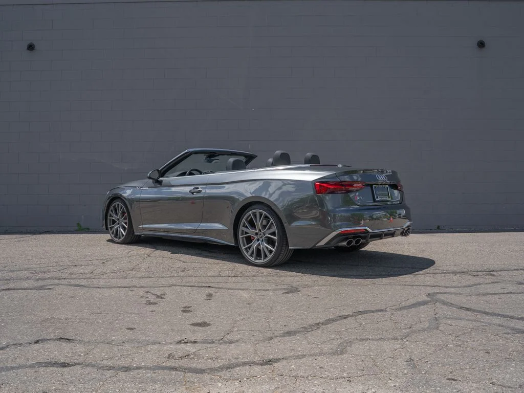 Used 2021 Gray Audi 3.0T Prestige image 3