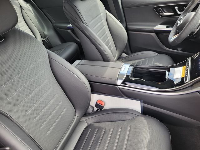 New 2026 MANUFAKTUR Moonlight White Metallic Mercedes-Benz GLC 43 AMG® image 15