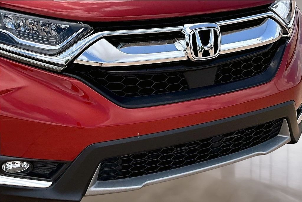 Used 2018 Red Honda Touring image 29