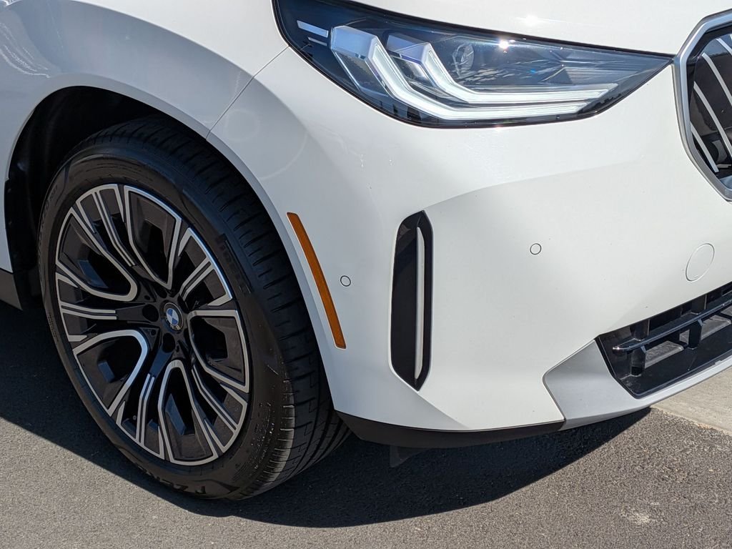 Used 2025 White BMW 30 xDrive image 21
