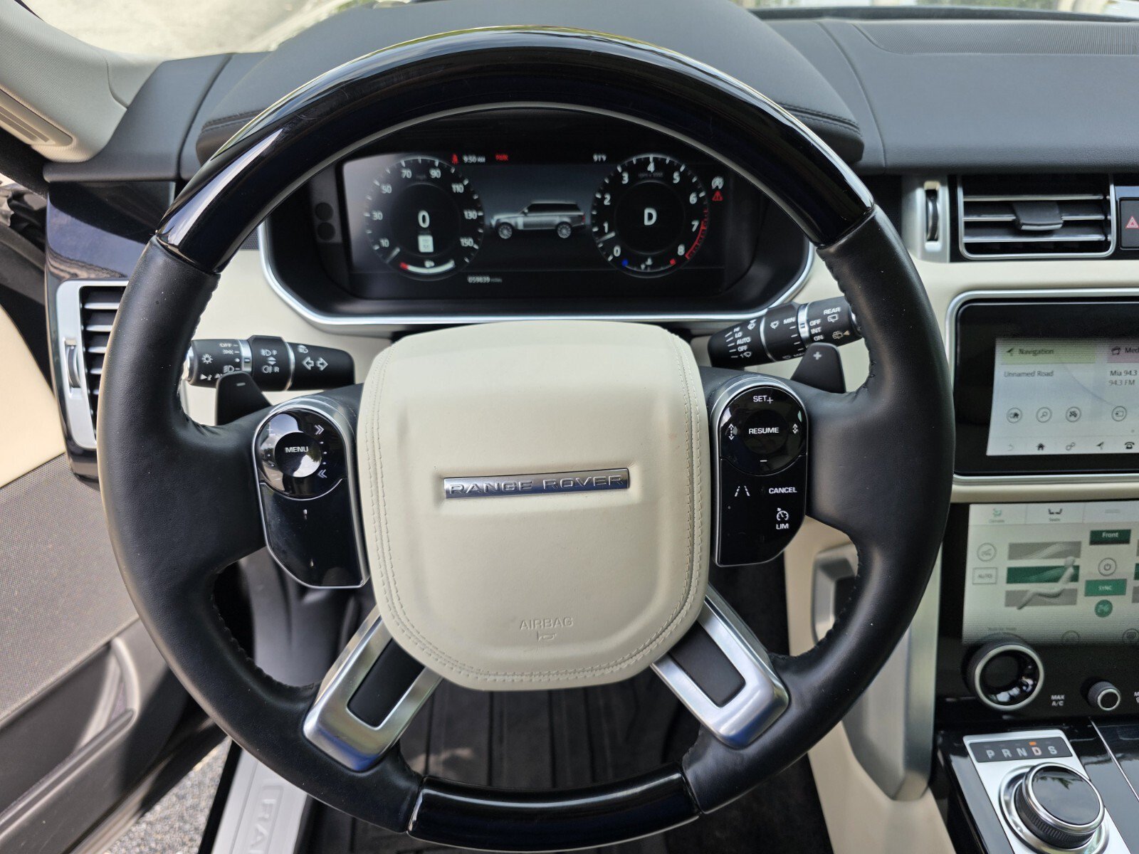 Used 2021 Santorini Black Metallic Land Rover P400 Westminster image 18