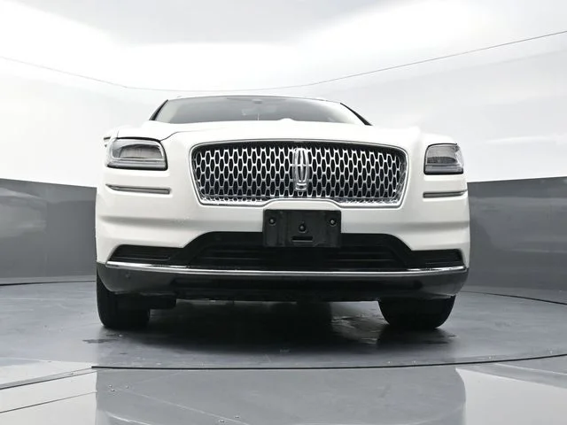 Used 2022 White Lincoln Reserve image 32