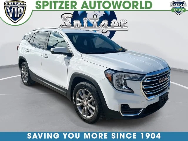 Used 2024 White GMC SLT image 1