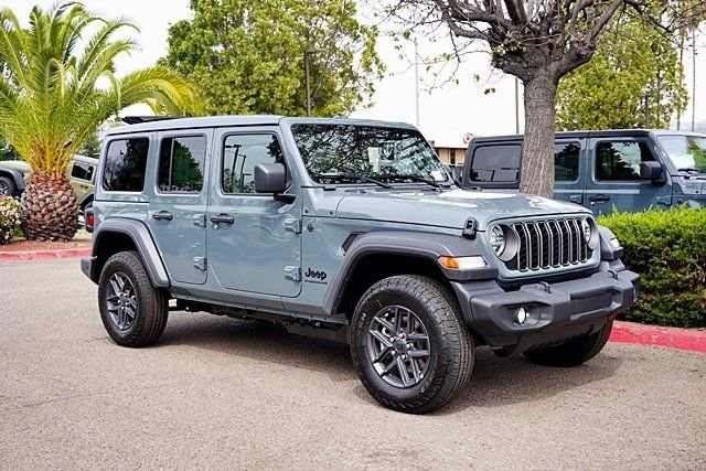 New 2026 Anvil Clear-Coat Exterior Paint Jeep Sport S image 6