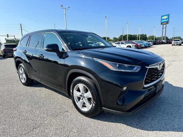 Used 2021 Black Toyota LE image 33