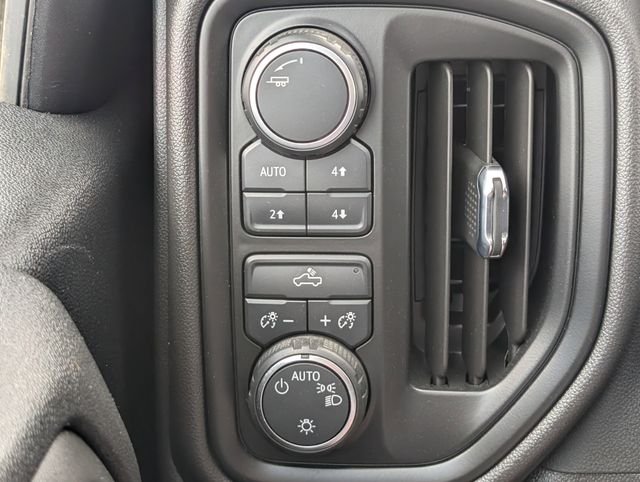 Used 2022 White Chevrolet Custom Trail Boss image 22