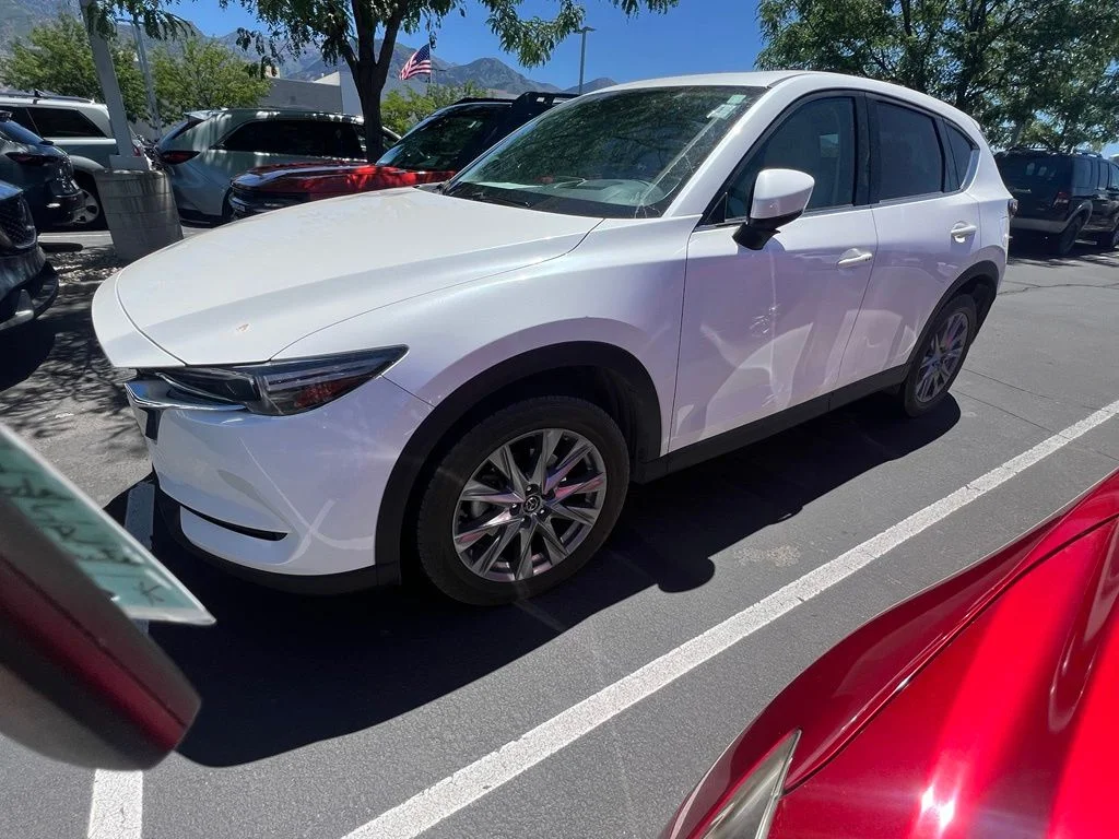Used 2019 White Mazda Grand Touring Reserve image 1