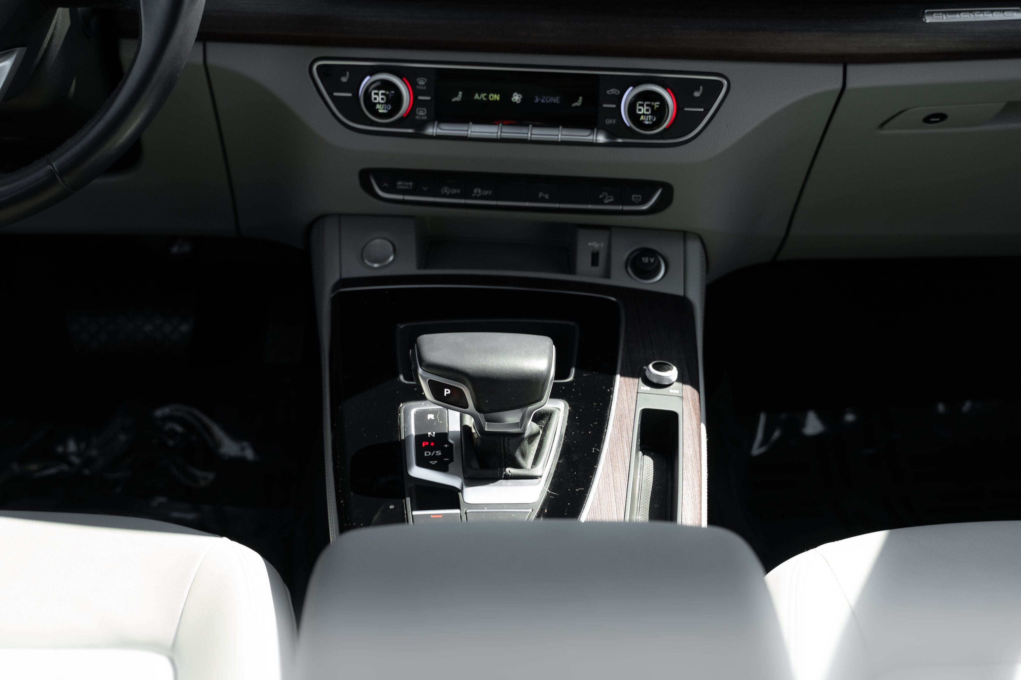 Used 2022 Glacier White Metallic Audi S line Premium Plus image 17