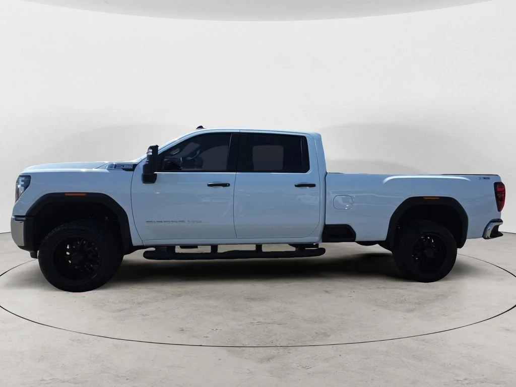 Used 2024 Summit White GMC Pro image 2