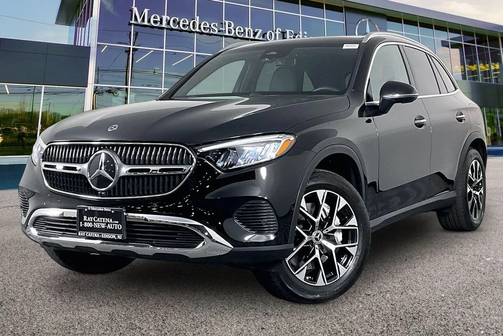 Certified Used 2025 Black Mercedes-Benz GLC 350e image 9
