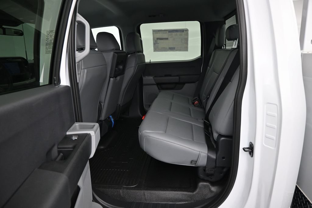 New 2026 Oxford White Ford XL image 16
