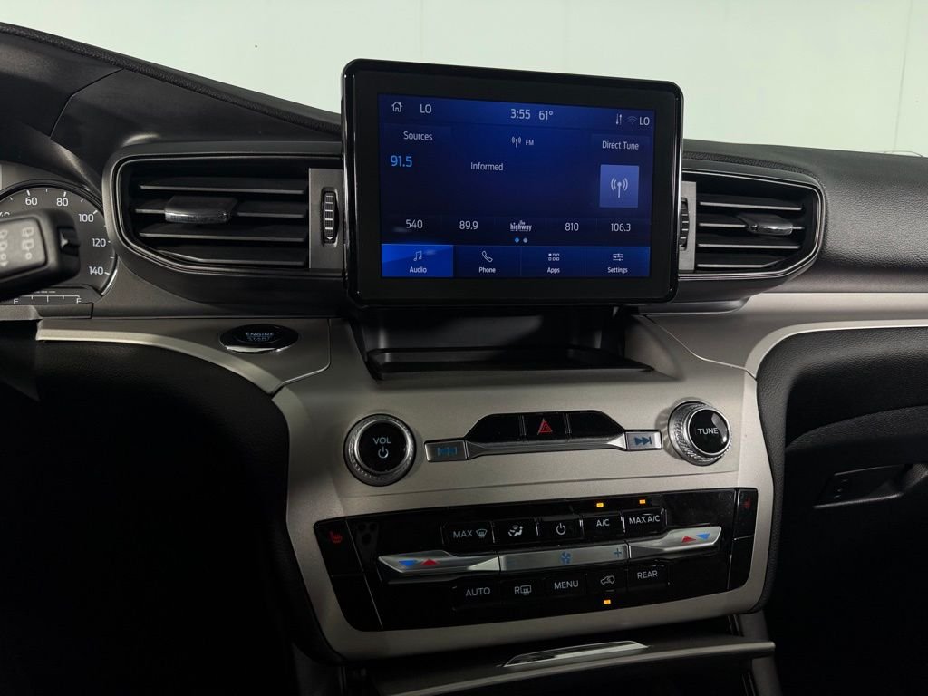 Used 2023 White Ford XLT image 16