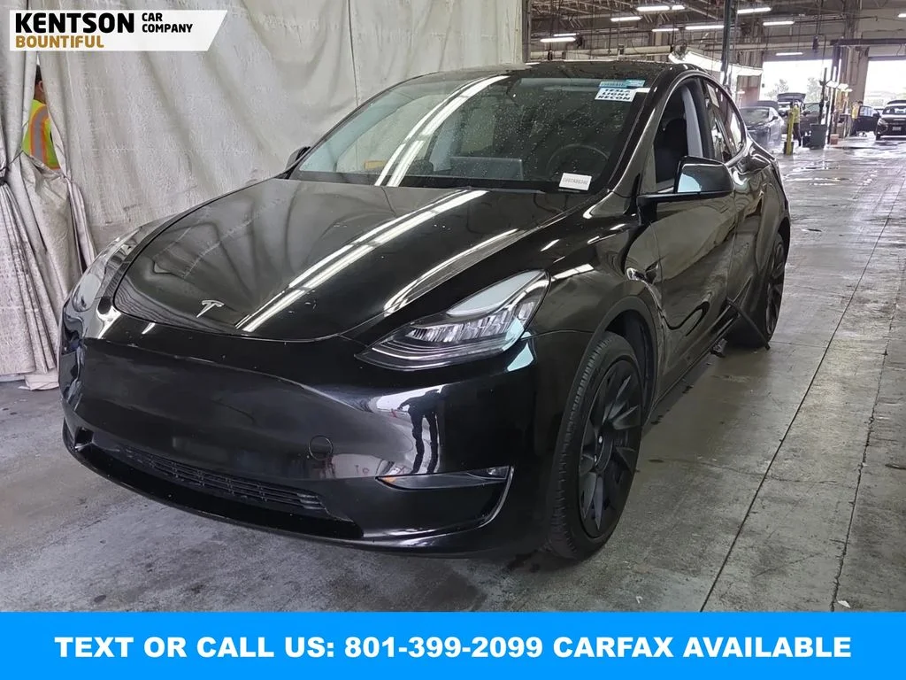 2023 Tesla Model Y Long Range Dual Motor All-Wheel Drive's photo